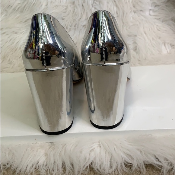 Metallic heels - Picture 3 of 8